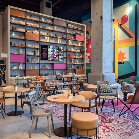 Moxy Lisboa Oriente Hotel Bagian luar foto